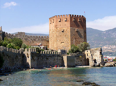 Which empire ruled Alanya during the Middle Ages?