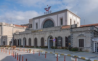 What is İzmir's rank in terms of population among Turkish cities?