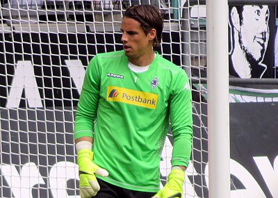 From which club did Yann Sommer transfer to Borussia Mönchengladbach?