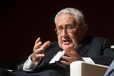 What is the age of Henry Kissinger?