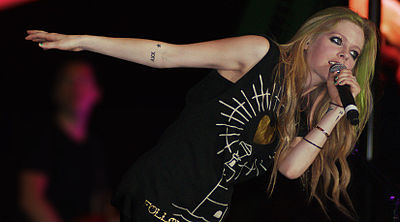 What genres best describes Avril Lavigne?[br](select 2 answers)