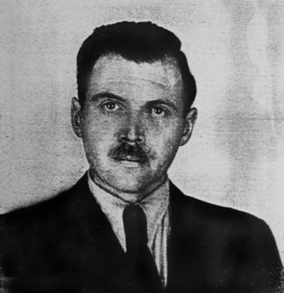 Who was one of the most famous Nazi hunters searching for Mengele?