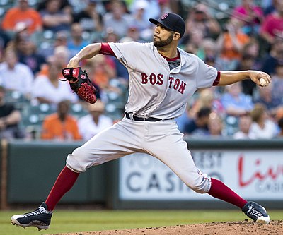 David Price pitched as a relief pitcher during which team's 2008 playoffs run?