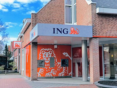 Who led ING Group as director or manager?