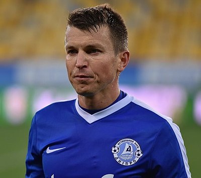 Which European competition did Ruslan Rotan reach the final with Dnipro in 2015?