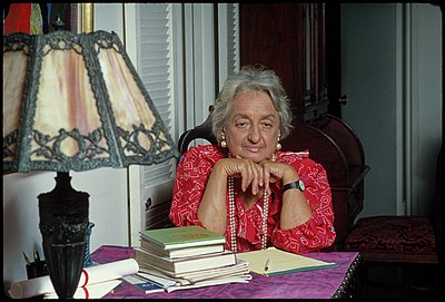 What organization did Betty Friedan found related to abortion laws?