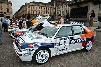 How many times has Carlos Sainz Sr. won the World Rally Championship?