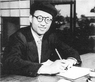 Osamu Tezuka's pen-name, Osamu Tezuka, features what insect in its kanji?