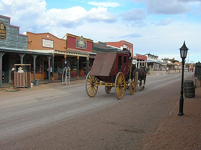What was the population of Tombstone at its peak?