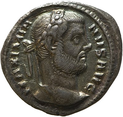 Constantius campaigned against which successor of Carausius?