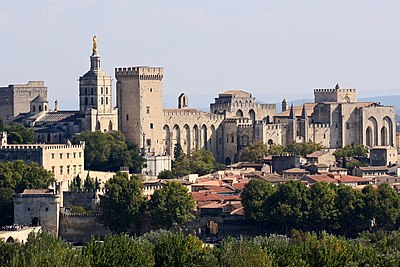What is the name of the famous bridge in Avignon?