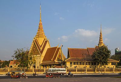 In which year did Phnom Penh become the national capital of Cambodia?
