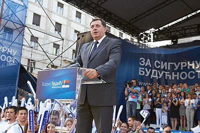 Who does Milorad Dodik believe has the right to self-determination?