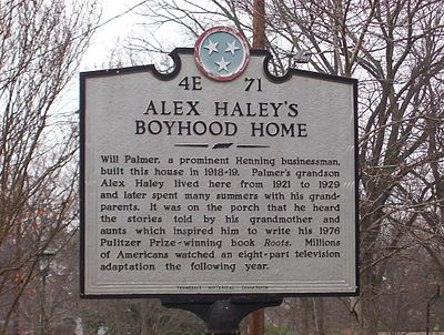 For which book did Alex Haley win the Pulitzer Prize?