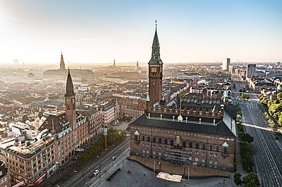 Which of the following cities or administrative bodies are twinned to Copenhagen?[br](Select 2 answers)