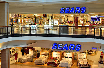 How many online merchandise pick-up locations did Sears Canada have in 2016?