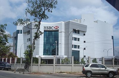 On which two stock exchanges does HSBC have a dual primary listing?