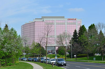 Where is the headquarters of Oracle Corporation located?