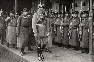 Did Mackensen serve in a civil role during the Nazi era?