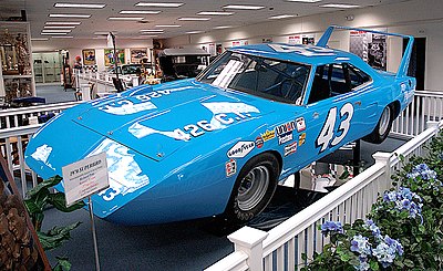 How many starts did Richard Petty have in his NASCAR career?