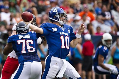 What is the length of Eli Manning's consecutive starts streak?