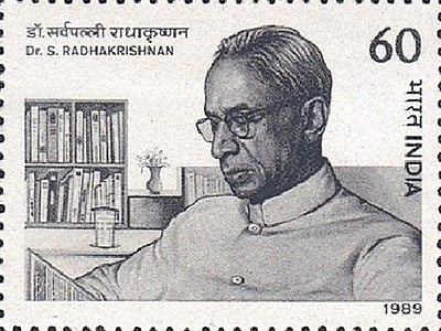 Which chair did Sarvepalli Radhakrishnan occupy at the University of Calcutta?