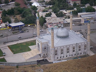 What is the largest ethnicity in Osh?