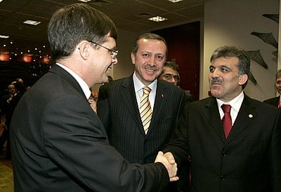 How tall is Recep Tayyip Erdoğan?