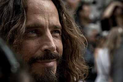 For which 2006 James Bond film did Chris Cornell co-write and perform Theme song?