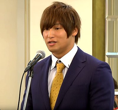 Who did Kota Ibushi team up with to form the Golden☆Lovers?