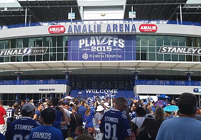 Who owns the Tampa Bay Lightning?