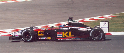 In which racing series did Mark Webber finish as runner-up in 2001?