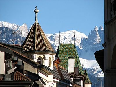 What is the historical name for Bolzano in Bavarian?