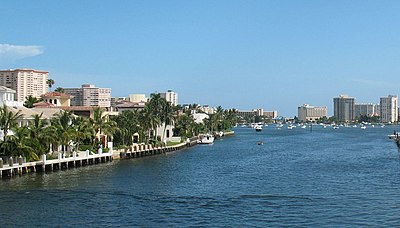 What does "Boca Raton" mean in Spanish?