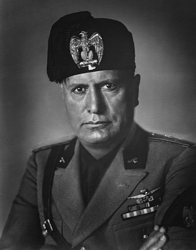 When was Benito Mussolini awarded the National Order Of Merit Carlos Manuel De Cespedes?