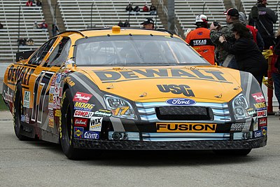 In which year did RFK Racing set a NASCAR record by putting all its race teams in the Chase for the Nextel Cup?