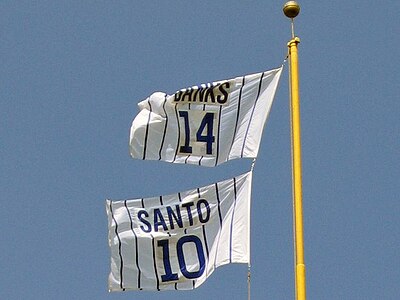What was Banks' jersey number with the Cubs?