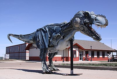In what year was the dinosaur skeleton discovered near Faith?