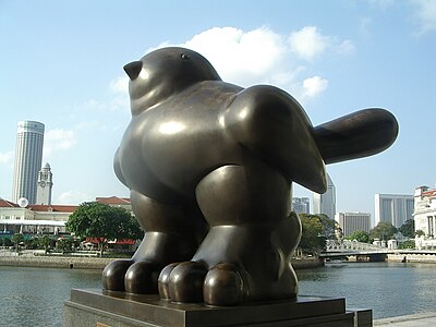 When did Botero begin creating sculptures?