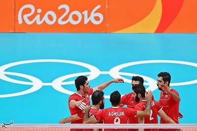 In which year did Iran win the gold medal at the Asian Games for the first time?