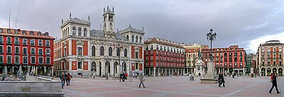 Which of the following cities or administrative bodies are twinned to Valladolid?[br](Select 2 answers)