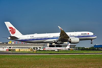 Is Air China one of the "Big Three" mainland Chinese airlines?