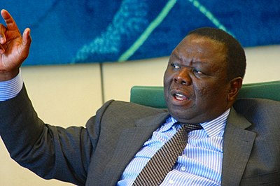 How many votes did Tsvangirai receive in the 2008 presidential election first round?