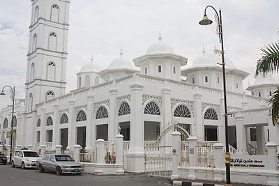 As what capital does Kuala Terengganu serve to the state of Terengganu?