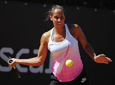 In which year did Keys debut in the top 10 of the WTA rankings?