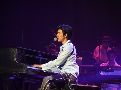 Where was Wang Leehom's sold-out concert held in 2012?