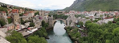 Which architectural style is the Stari Most known for?