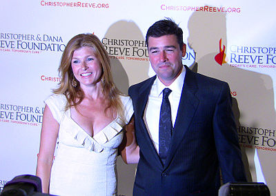 In which year was Kyle Chandler born?