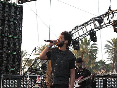 What logo does The Weeknd use?