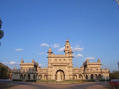 What is the main railway station in Ajmer?